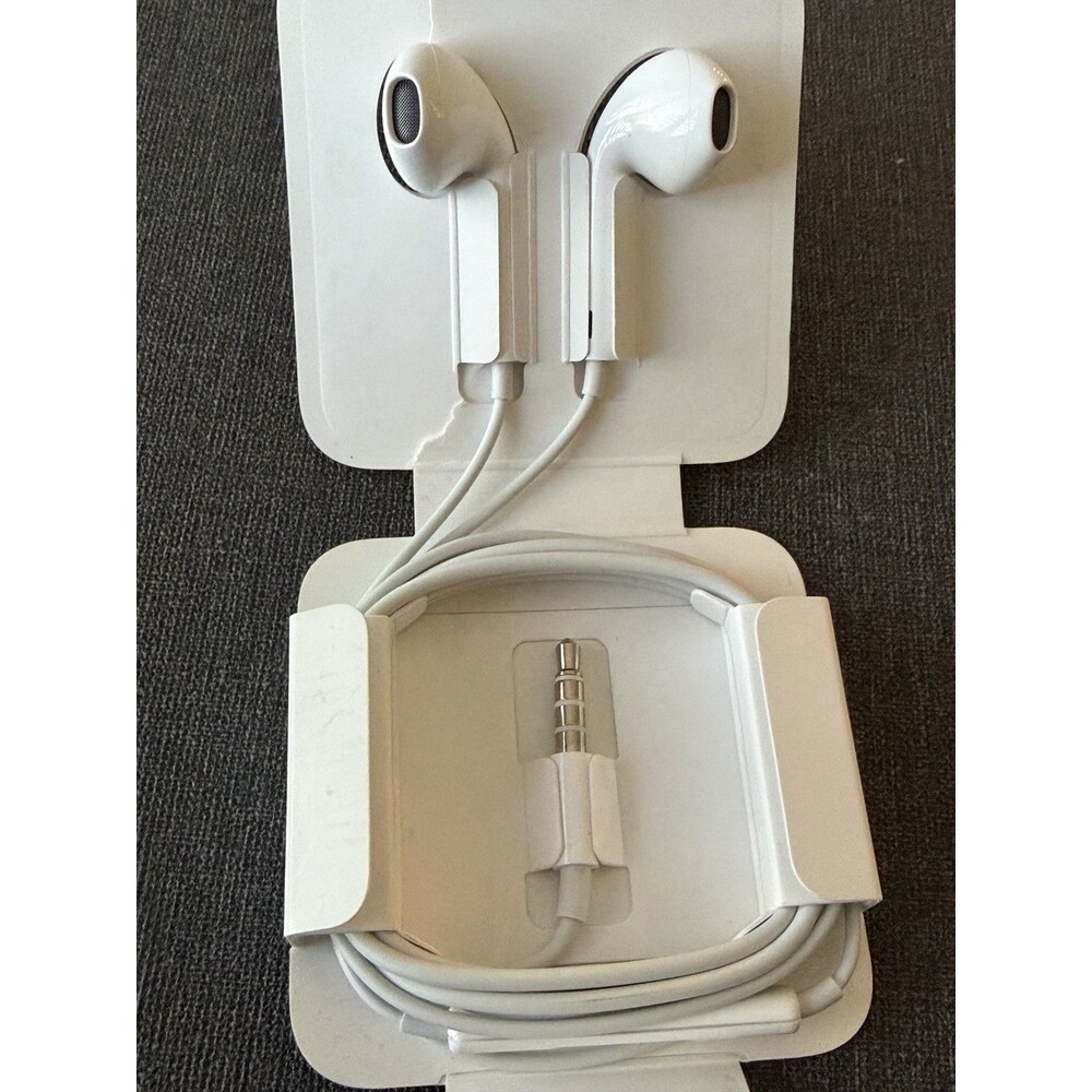 Original OEM Apple iPhone EarPods Wired 3.5mm Headset Earbud Headphones